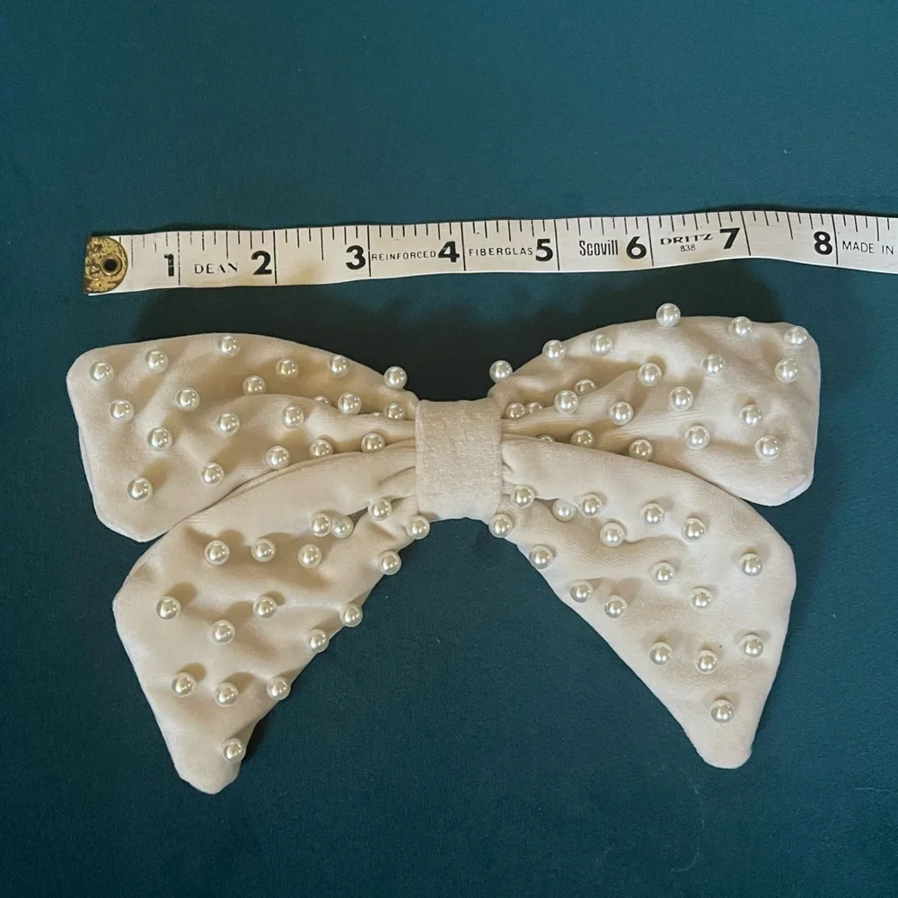 NEW! Large Lele Sadoughi Ivory Cream velvet Pearl hair bow barrette